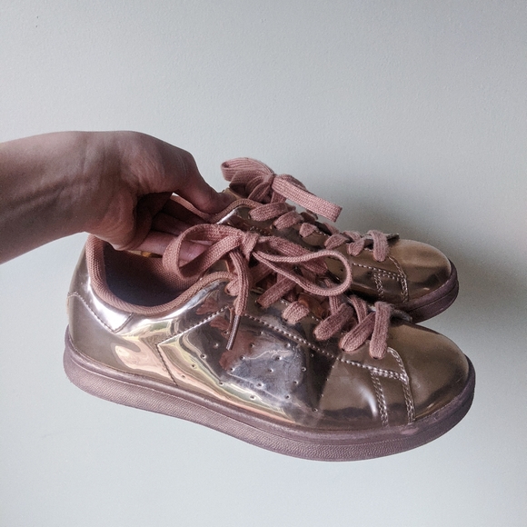 xxi Rose Gold Sneakers - Picture 1 of 2